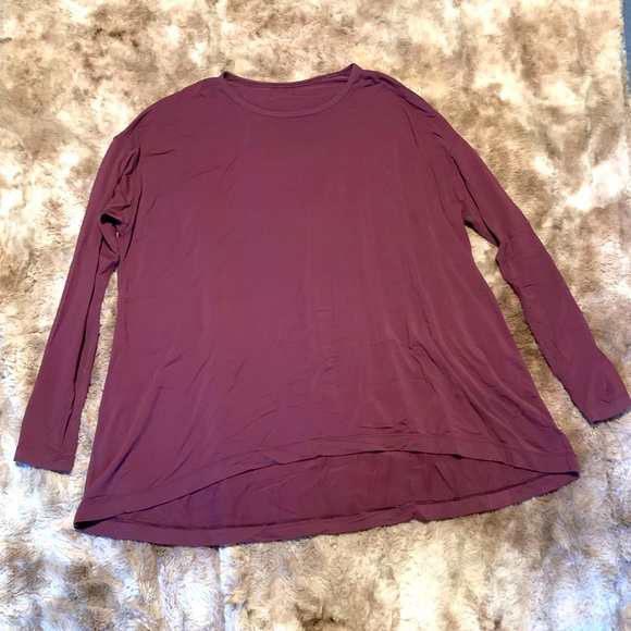 EUC LULULEMON MAROON FLOWY LONG SLEEVE! - Picture 2 of 3